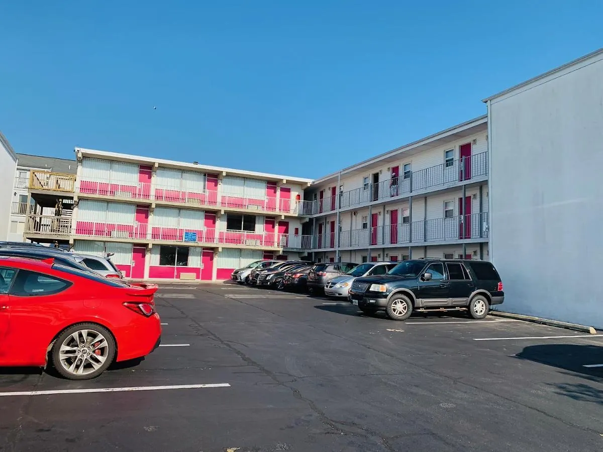 فندق Simple Life Motel آوشين سيتي